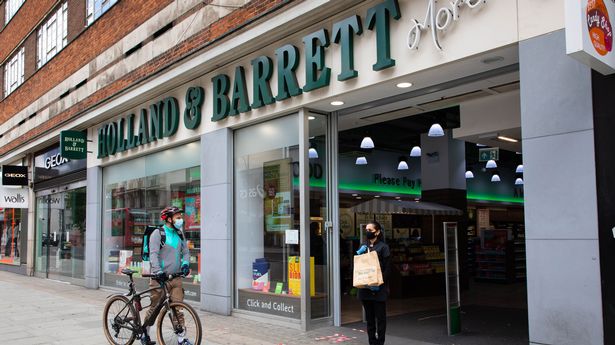 Holland & Barrett want to open 8 concessions before Christmas